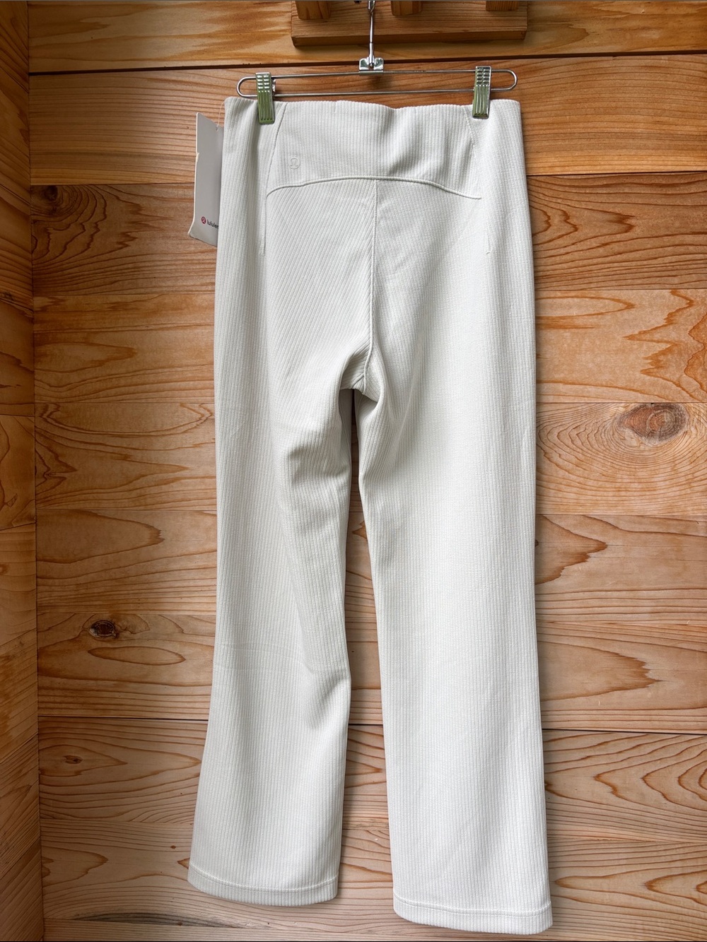 NWT Lululemon Ribbed Softstreme Zip-Leg High-Rise Crop Pant Bone Size 6 - Picture 9 of 9